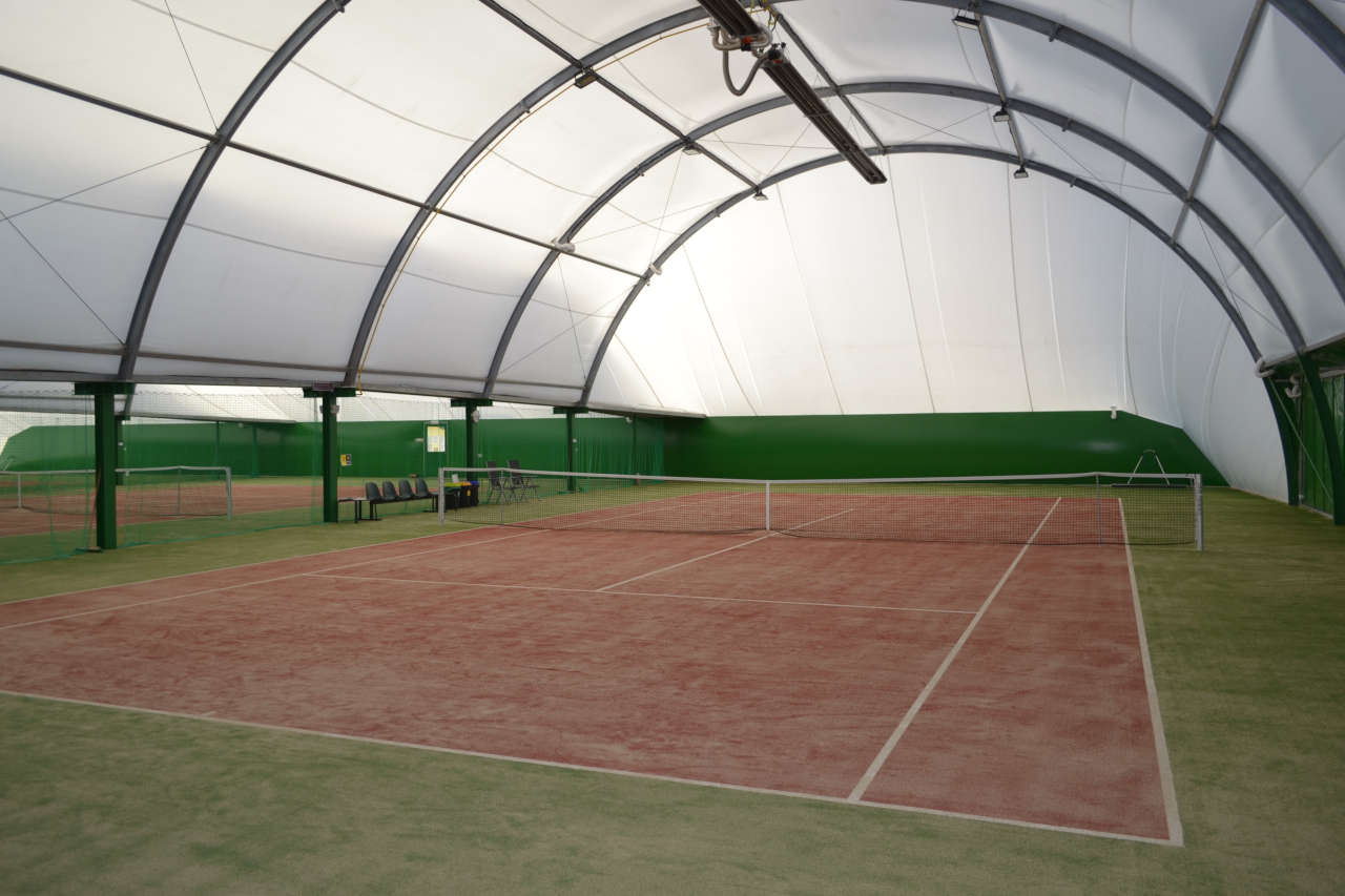 hale tenisowe