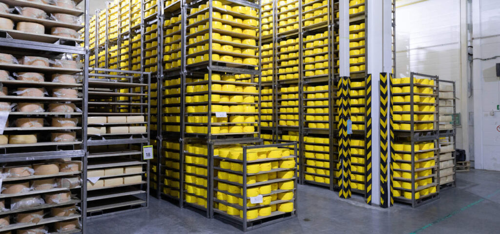 Przewodnik po systemach chłodniczych i chłodniach przemysłowych Przewodnik po systemach chłodniczych i chłodniach przemysłowych