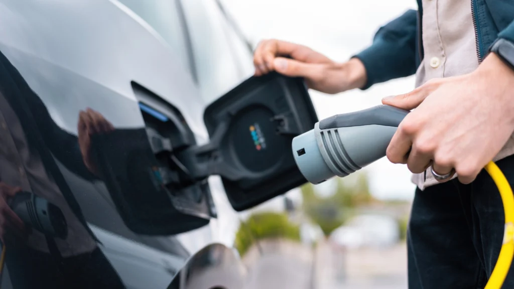 Ładowanie samochodów elektrycznych w Polsce – ORLEN wychodzi na prowadzenie ładowanie samochodów elektrycznych