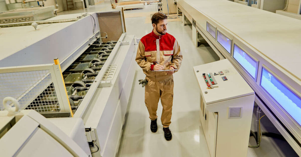Automatyka przemysłowa i nowe kompetencje – jak zmienia się praca w produkcji?